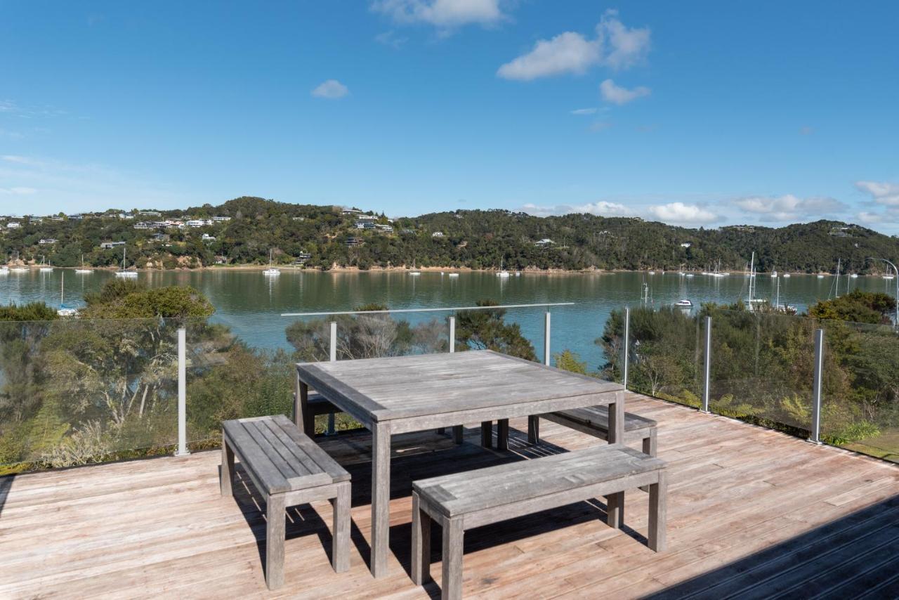 The Tide Watcher - Okiato Holiday Home Opua Екстериор снимка